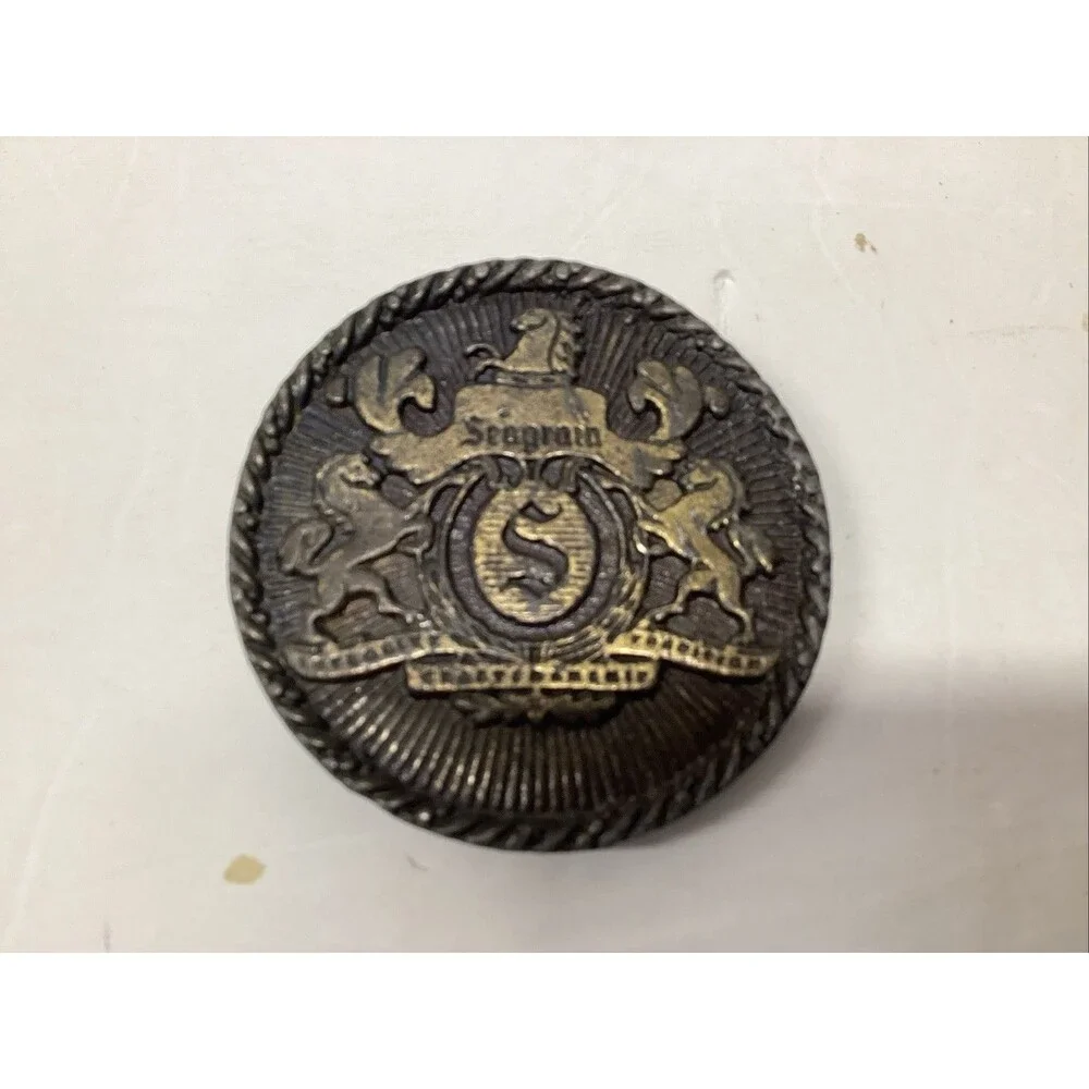 vintage seagrams integrity craftsmanship tradition belt buckle 2.75”